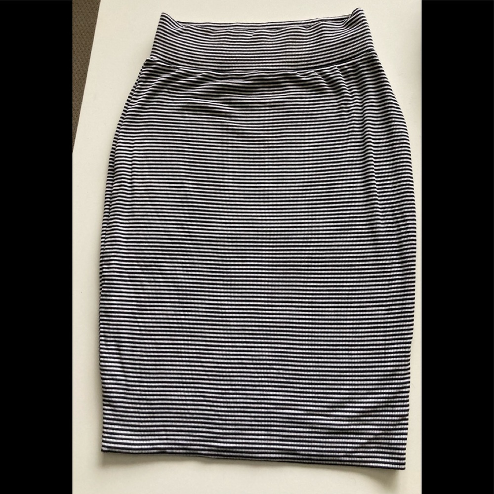 ATHLETA stretchy striped pencil skirt XS